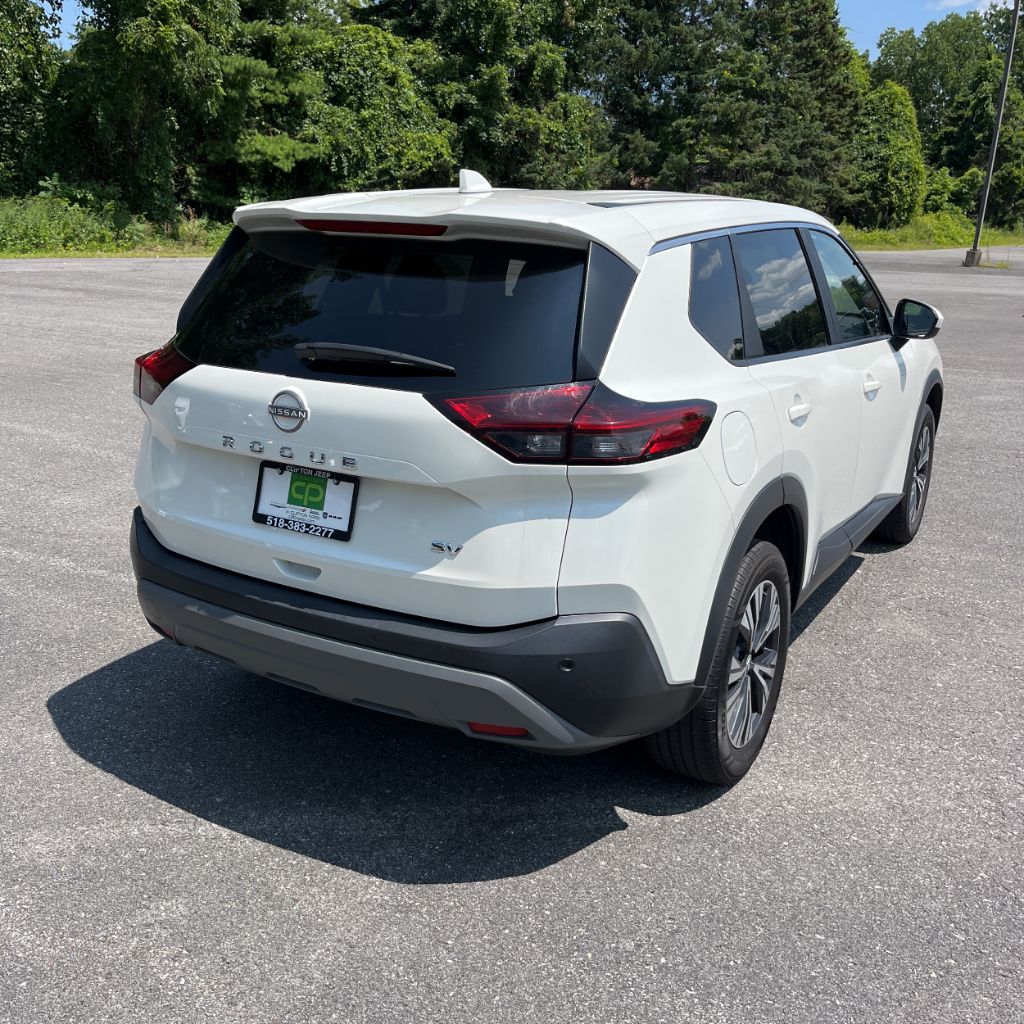 2023 Nissan Rogue SV - Photo 7
