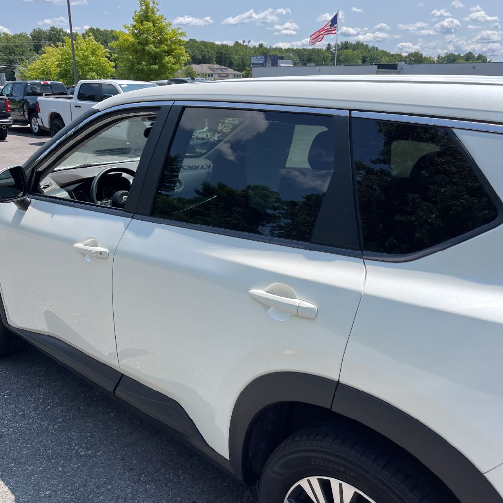 2023 Nissan Rogue SV - Photo 9