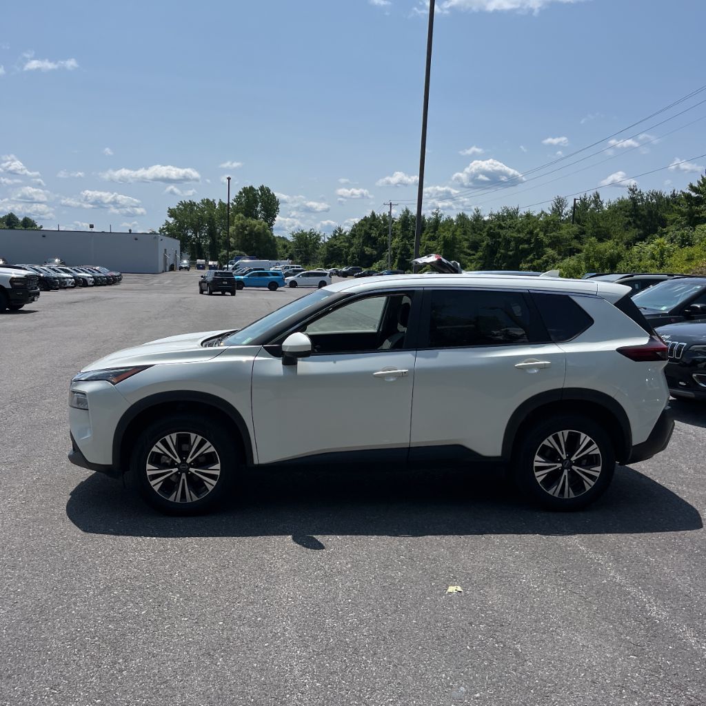 2023 Nissan Rogue SV - Photo 11