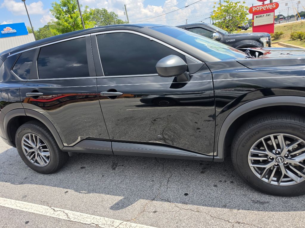 2025 Nissan Rogue S - Photo 16