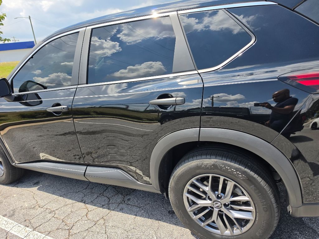 2025 Nissan Rogue S - Photo 9