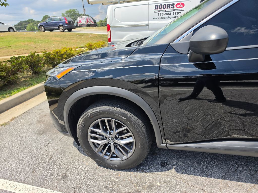 2025 Nissan Rogue S - Photo 8