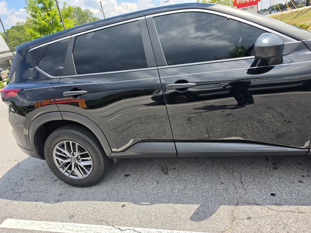 2025 Nissan Rogue S - Photo 18